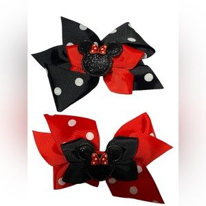 2 cute baby bows